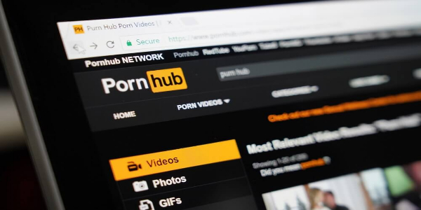 Pornhub ဖန်သားပြင်ဓာတ်ပုံ 0