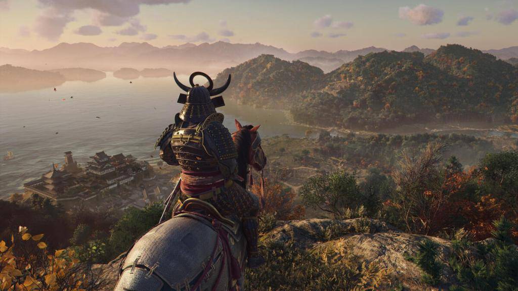 Yasuke在他的山上观看了沿海景观，来自Ubisoft Press Center的图像